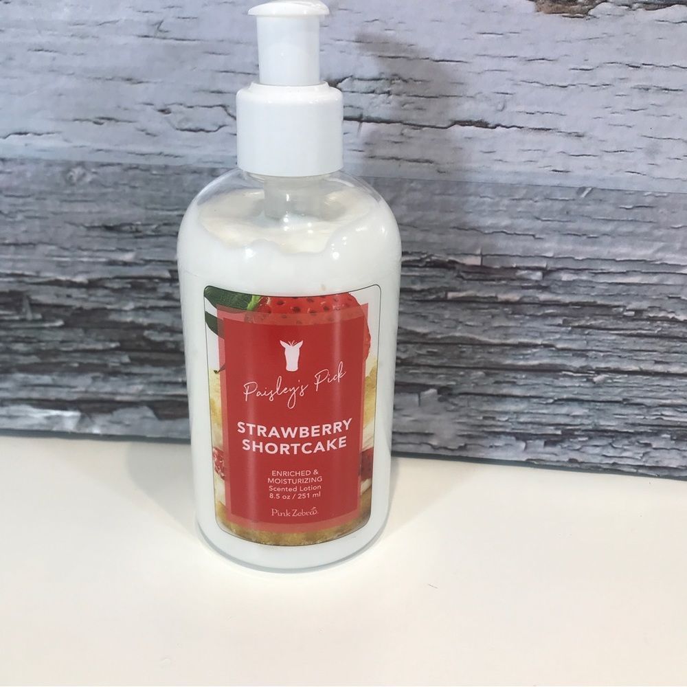 PINK Zebra Scented Lotion Retired Strawberry Shortcake New